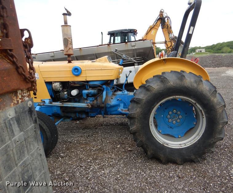 image for item DG1034 1972 Ford C5022B tractor