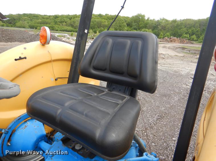 image for item DG1034 1972 Ford C5022B tractor