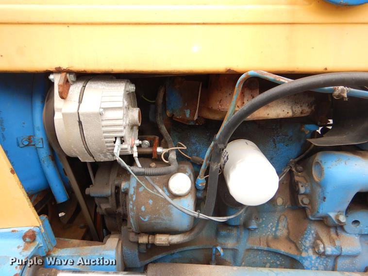 image for item DG1034 1972 Ford C5022B tractor