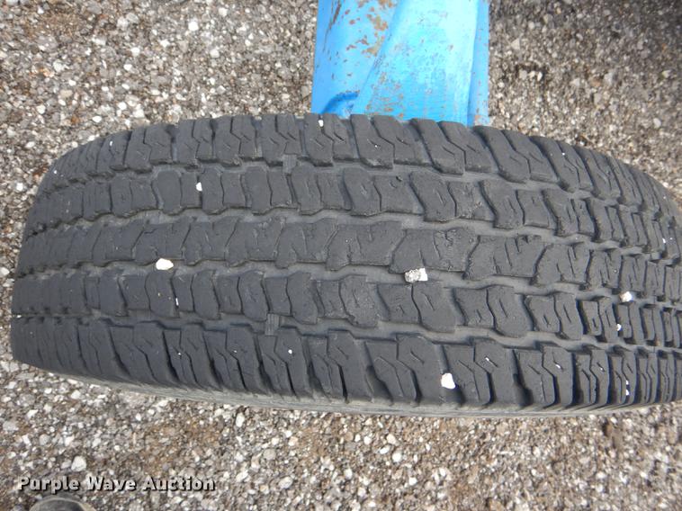 image for item DG1034 1972 Ford C5022B tractor