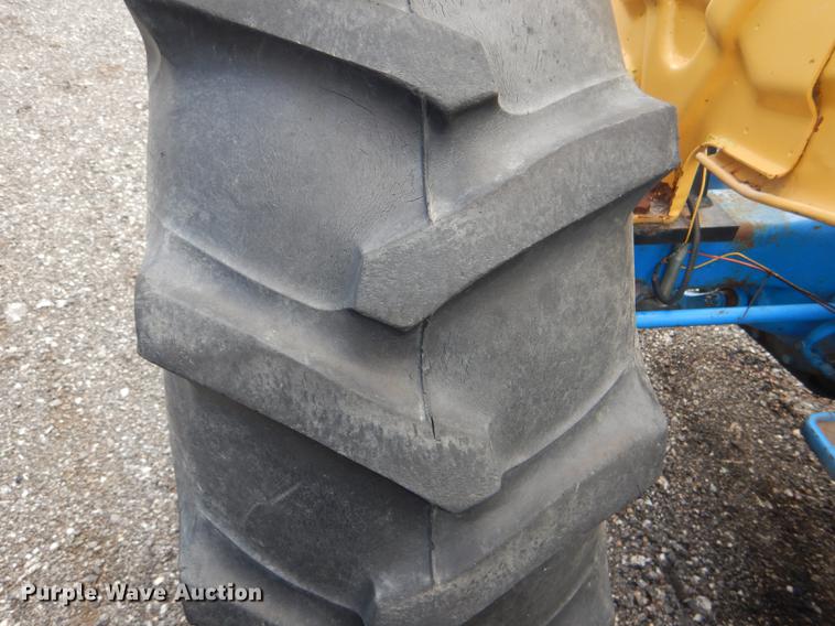 image for item DG1034 1972 Ford C5022B tractor