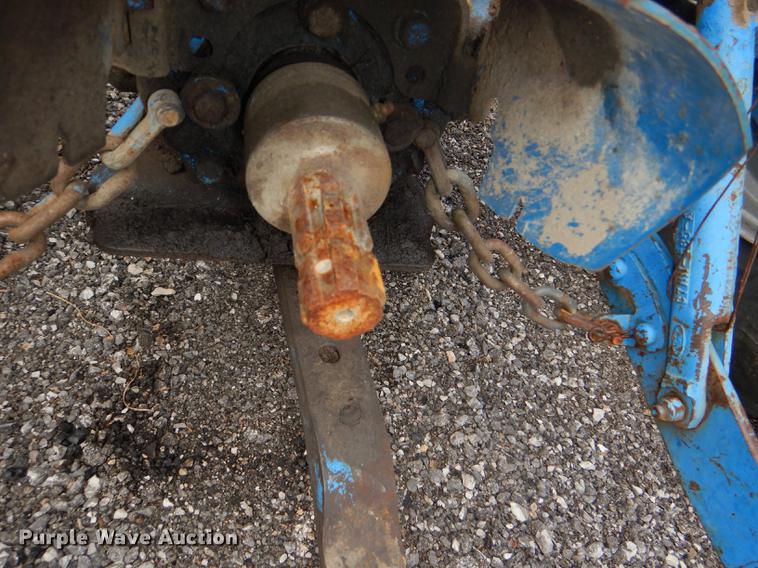 image for item DG1034 1972 Ford C5022B tractor