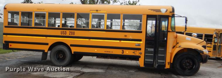 image for item DG1039 2006 International CE200 school bus