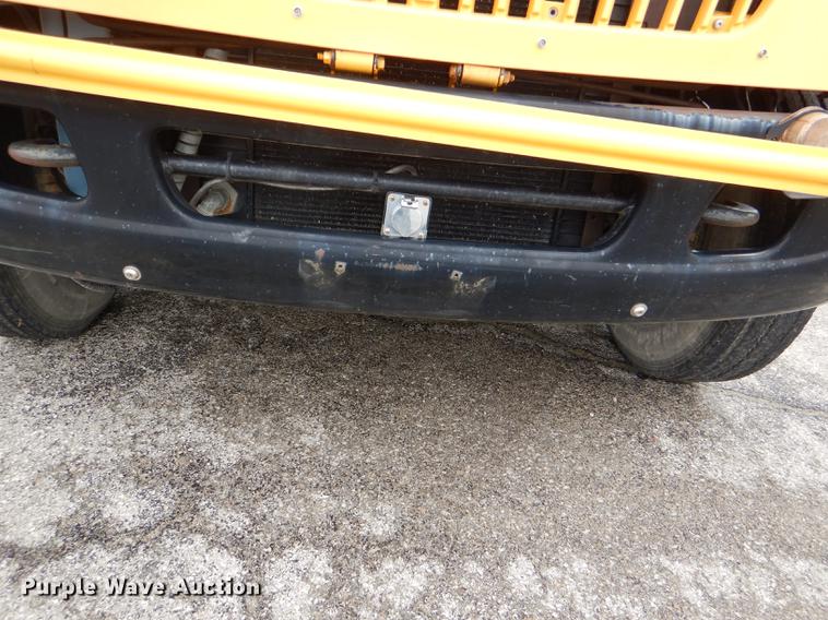 image for item DG1039 2006 International CE200 school bus