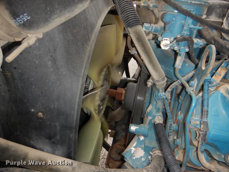 image for item DG1039 2006 International CE200 school bus