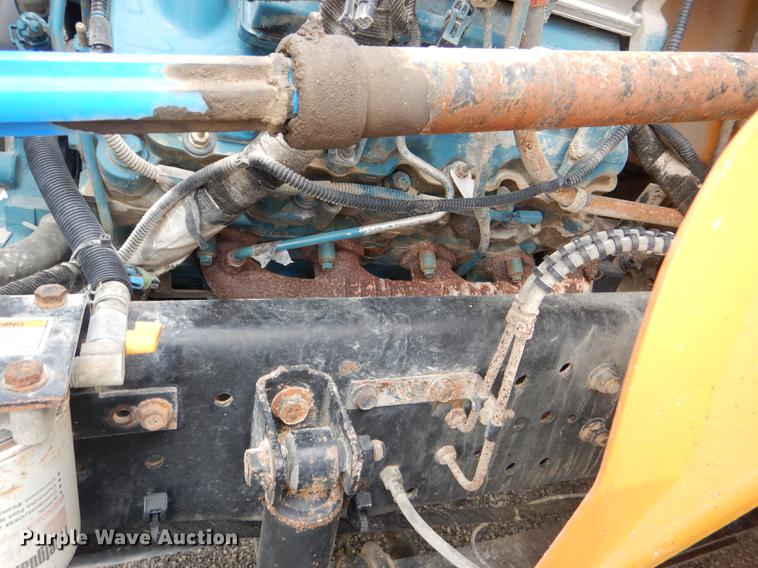 image for item DG1039 2006 International CE200 school bus