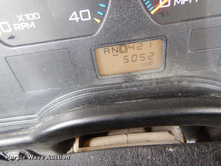 image for item DG1039 2006 International CE200 school bus