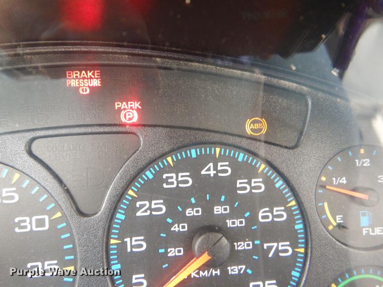 image for item DG1039 2006 International CE200 school bus