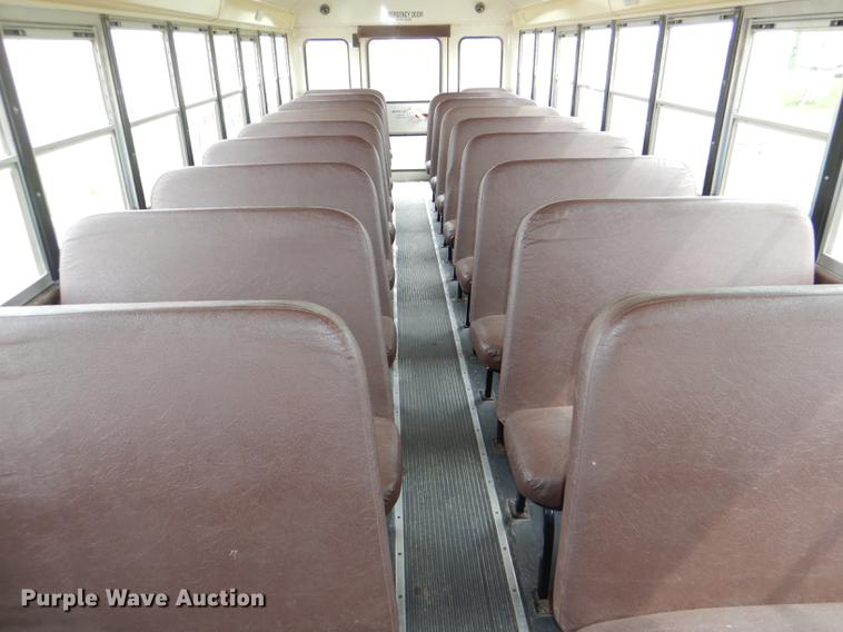 image for item DG1039 2006 International CE200 school bus