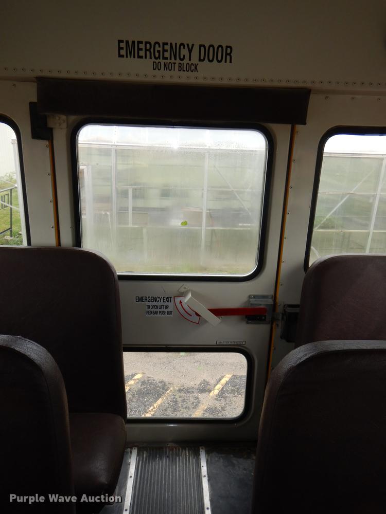 image for item DG1039 2006 International CE200 school bus