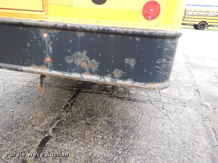 image for item DG1039 2006 International CE200 school bus