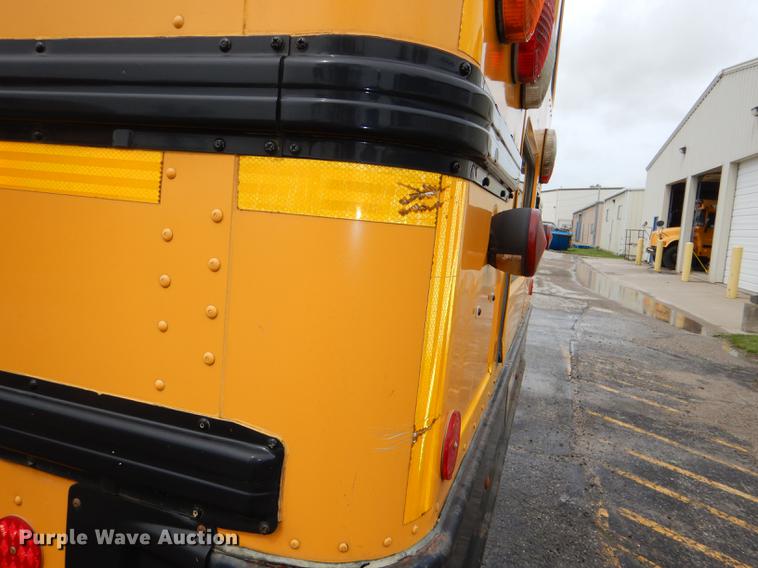 image for item DG1039 2006 International CE200 school bus
