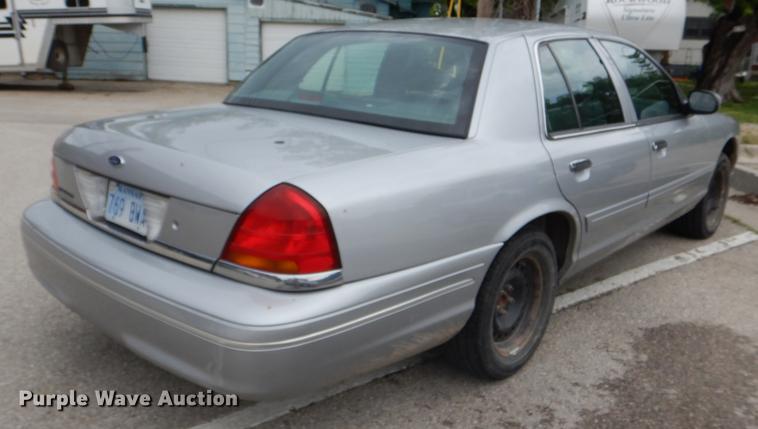 image for item DG1040 1999 Ford Crown Victoria Police Interceptor