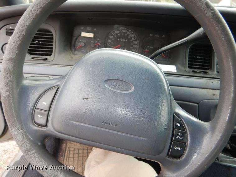 image for item DG1040 1999 Ford Crown Victoria Police Interceptor