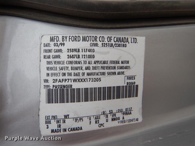 image for item DG1040 1999 Ford Crown Victoria Police Interceptor