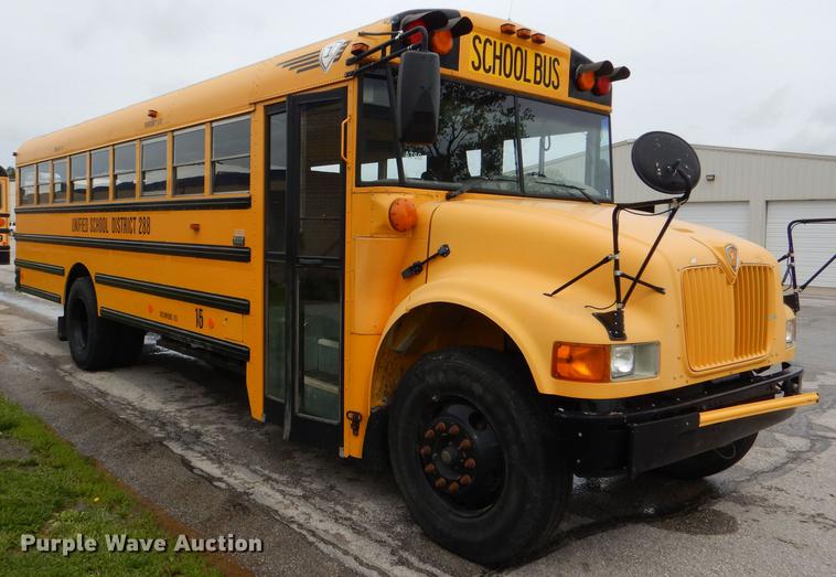 image for item DG1060 2004 International school bus