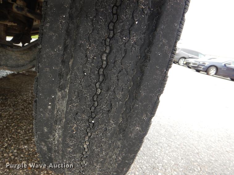 image for item DG1060 2004 International school bus