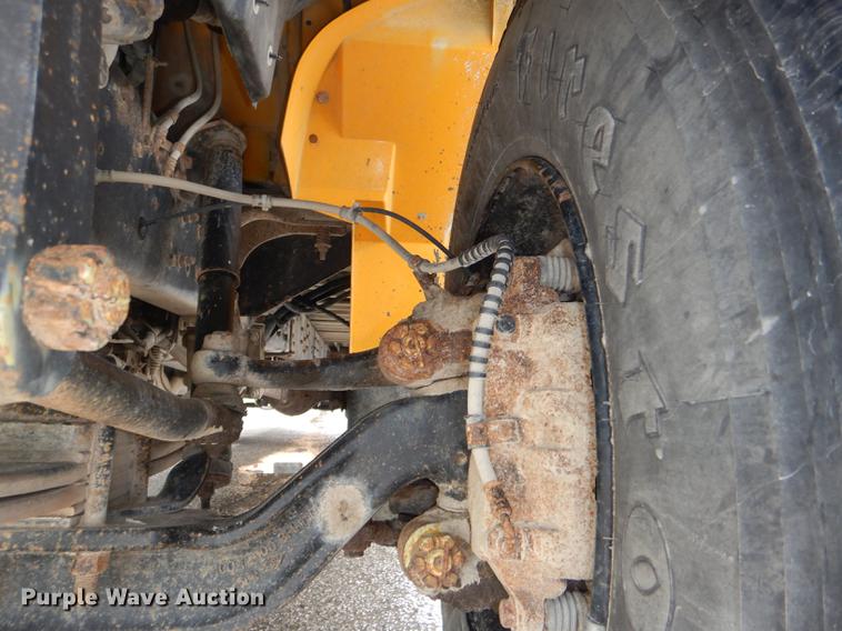 image for item DG1060 2004 International school bus