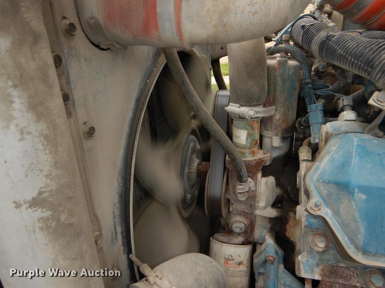 image for item DG1060 2004 International school bus