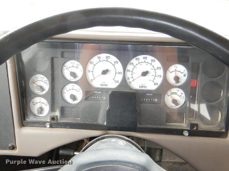 image for item DG1060 2004 International school bus