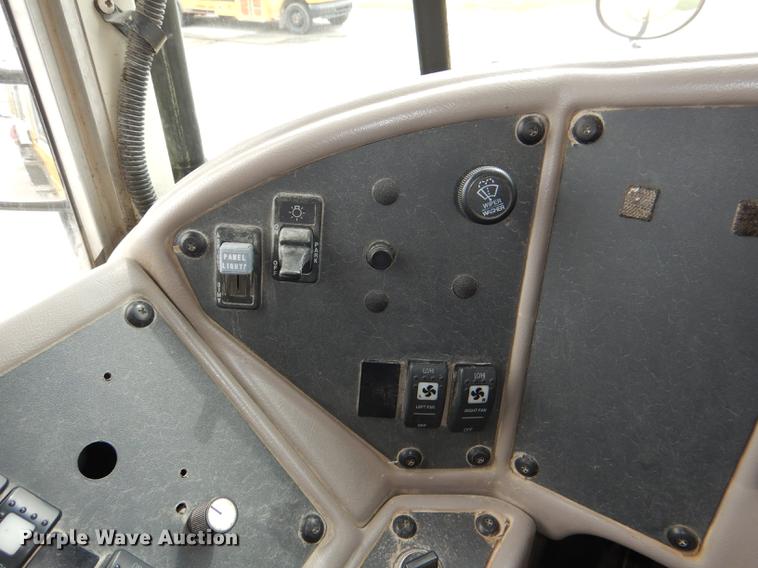 image for item DG1060 2004 International school bus