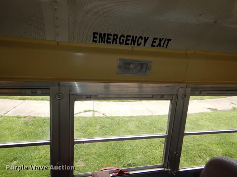 image for item DG1060 2004 International school bus