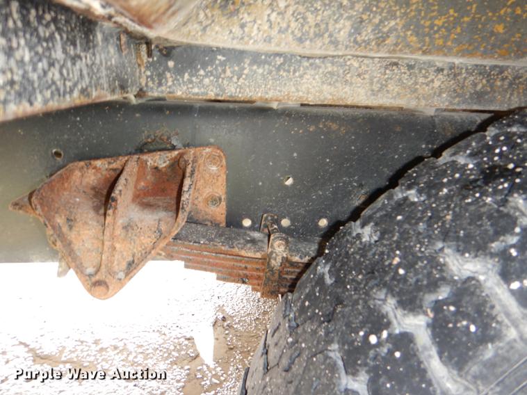 image for item DG1060 2004 International school bus