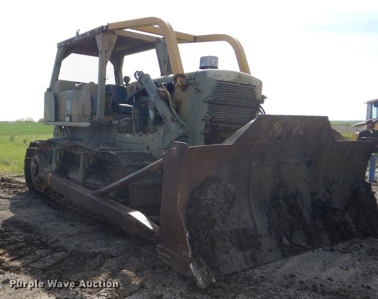 image for item DG1064 1962 Caterpillar D7E dozer