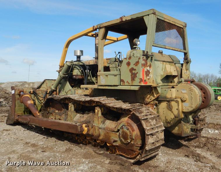 image for item DG1064 1962 Caterpillar D7E dozer