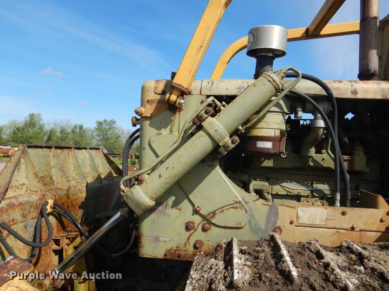 image for item DG1064 1962 Caterpillar D7E dozer