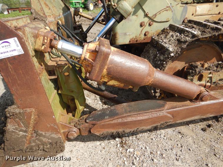 image for item DG1064 1962 Caterpillar D7E dozer