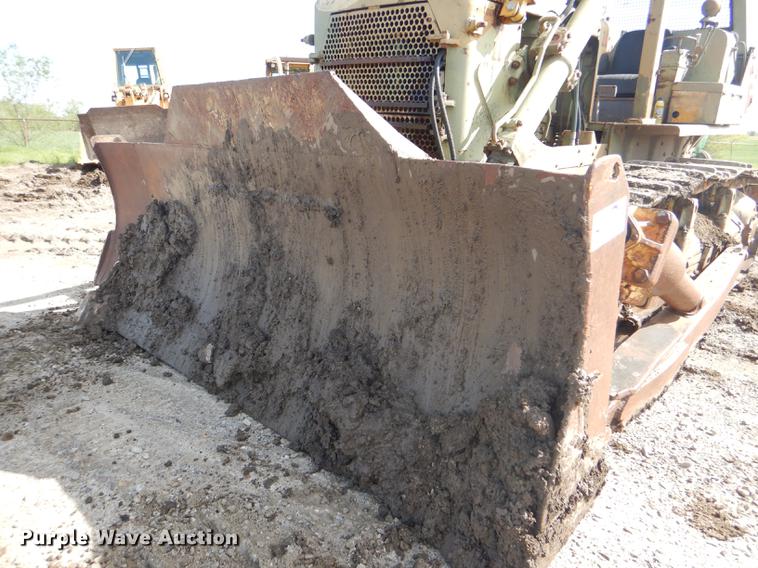 image for item DG1064 1962 Caterpillar D7E dozer