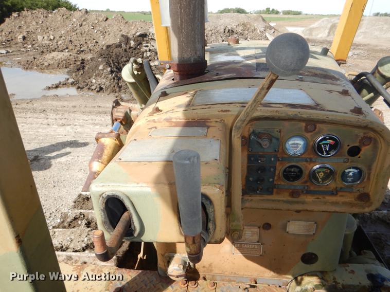 image for item DG1064 1962 Caterpillar D7E dozer