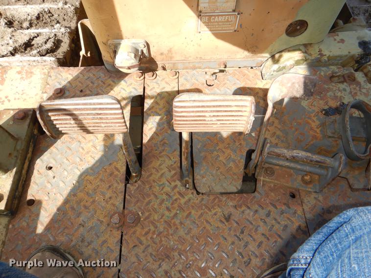 image for item DG1064 1962 Caterpillar D7E dozer