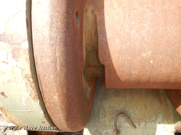 image for item DG1064 1962 Caterpillar D7E dozer