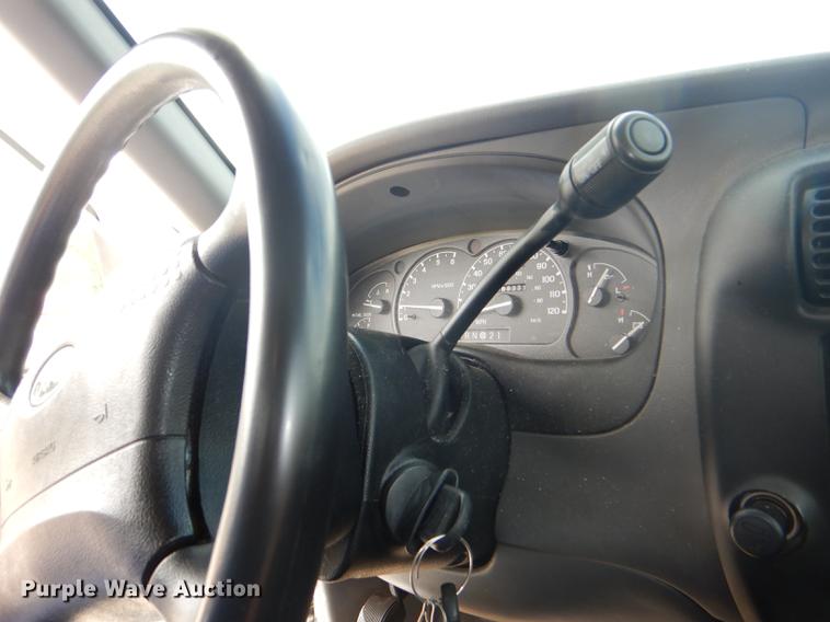 image for item DG1065 2001 Ford Ranger pickup truck