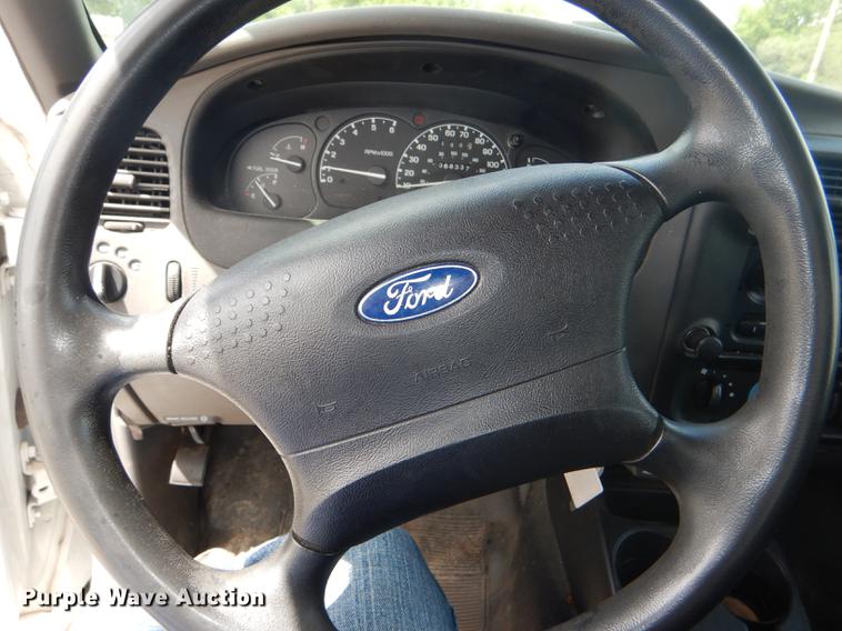 image for item DG1065 2001 Ford Ranger pickup truck