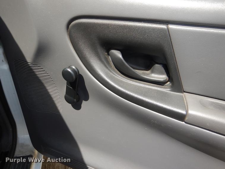 image for item DG1065 2001 Ford Ranger pickup truck