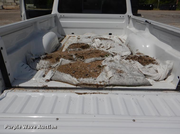 image for item DG1065 2001 Ford Ranger pickup truck