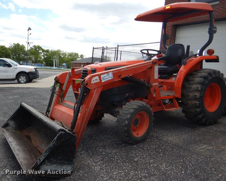 image for item DG1066 Kubota L3130D tractor