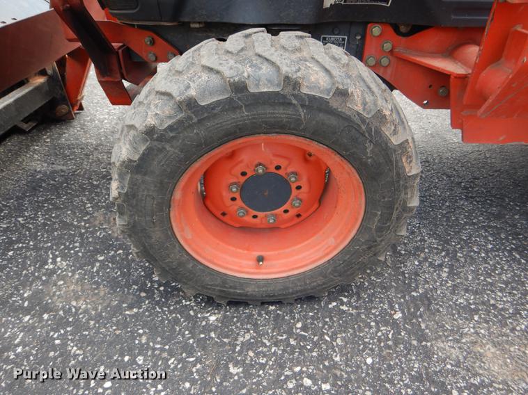 image for item DG1066 Kubota L3130D tractor