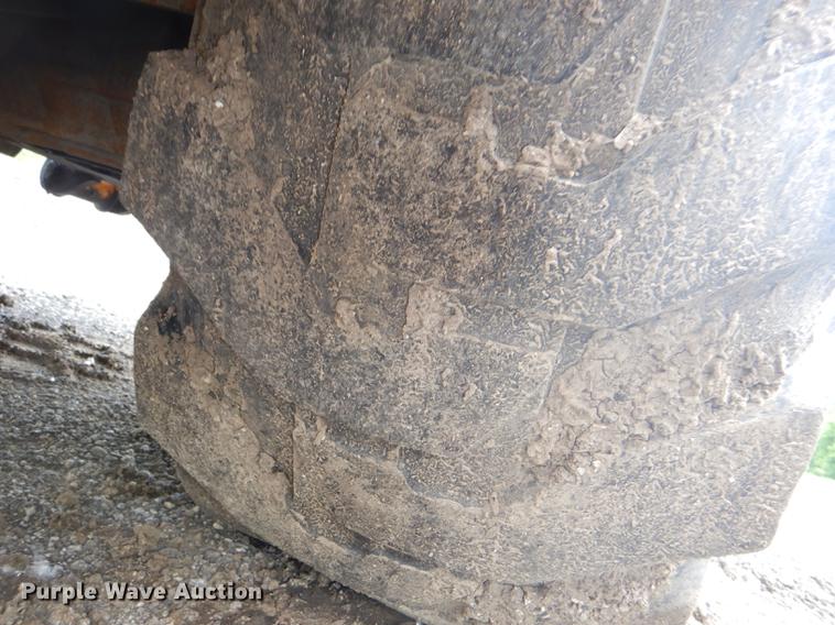 image for item DG1067 2002 John Deere 410G backhoe