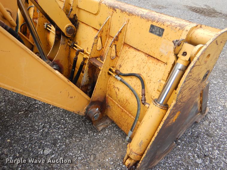 image for item DG1067 2002 John Deere 410G backhoe