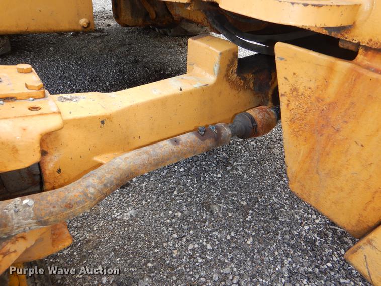 image for item DG1067 2002 John Deere 410G backhoe