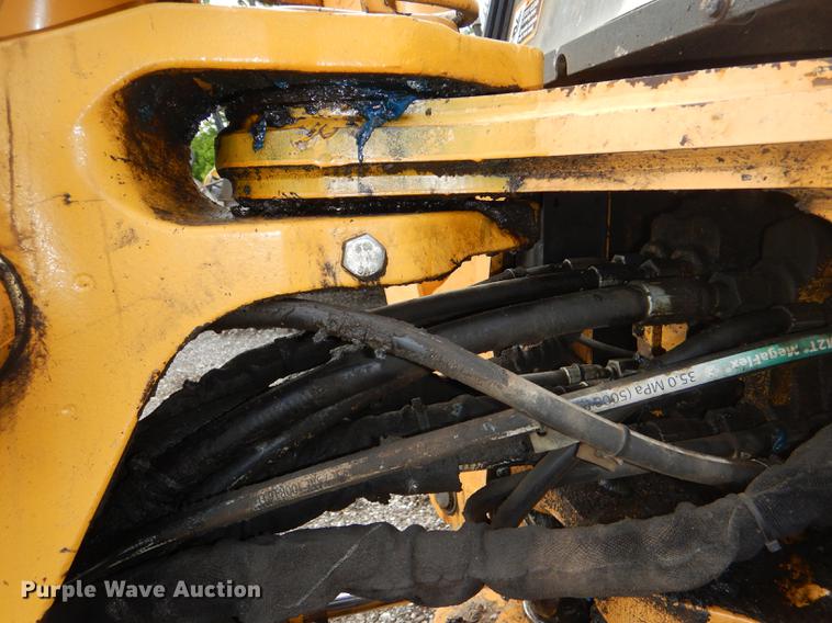 image for item DG1067 2002 John Deere 410G backhoe