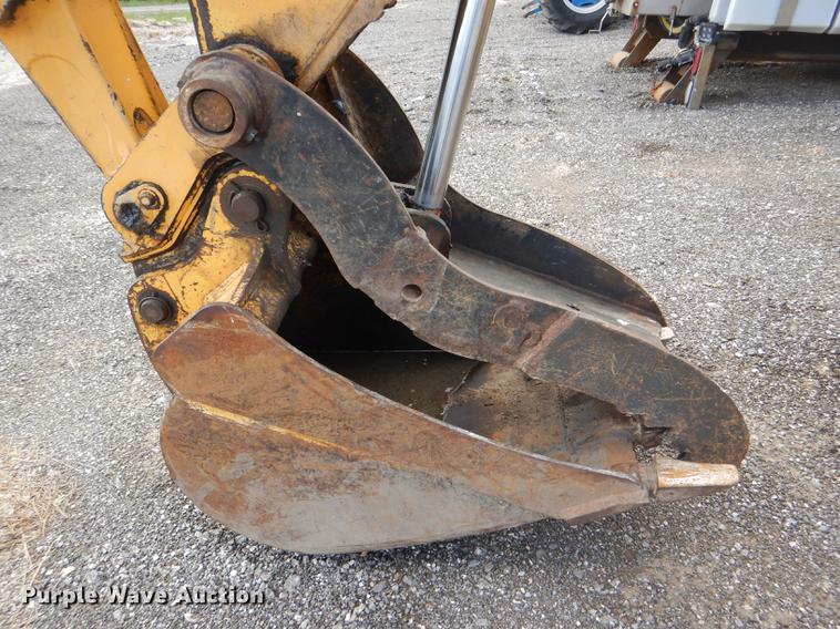 image for item DG1067 2002 John Deere 410G backhoe