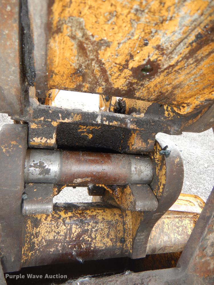 image for item DG1067 2002 John Deere 410G backhoe