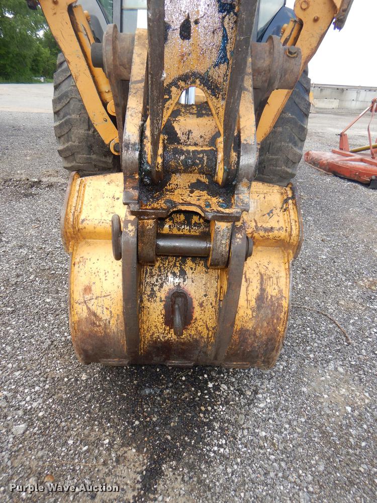 image for item DG1067 2002 John Deere 410G backhoe