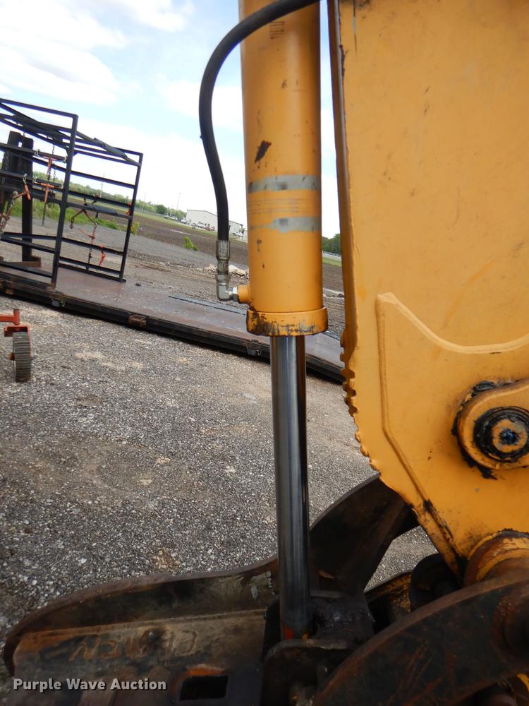 image for item DG1067 2002 John Deere 410G backhoe