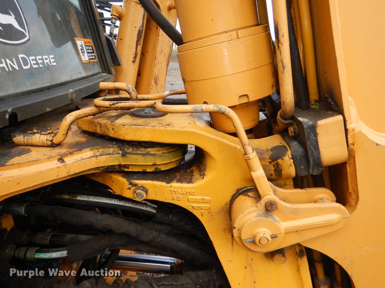 image for item DG1067 2002 John Deere 410G backhoe